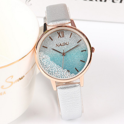 Ženski sat s kožnim remenom i kamenčićima