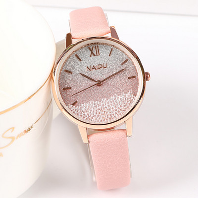 Ženski sat s kožnim remenom i kamenčićima