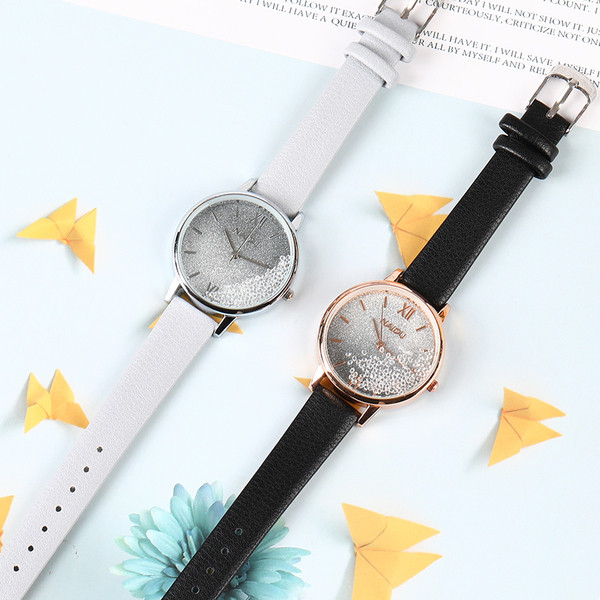 Ženski sat s kožnim remenom i kamenčićima