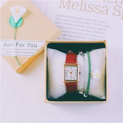 Καθημερινό γυναικείο ρολόι με δερμάτινο λουράκι