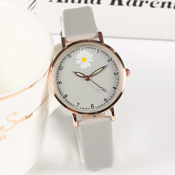 Γυναικείο ρολόι με δερμάτινο λουράκι και μαργαρίτα