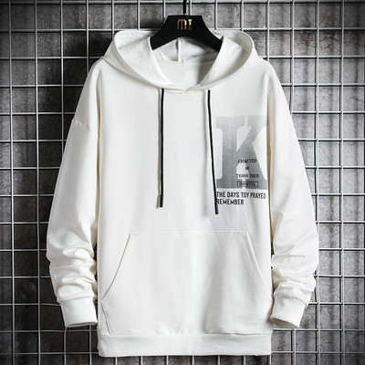 Kapuutsiga ja lipsudega meeste pluus