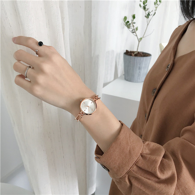 Új modell női karóra fém lánccal