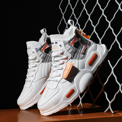 Kareda tallaga meeste tossud - mitu mudelit