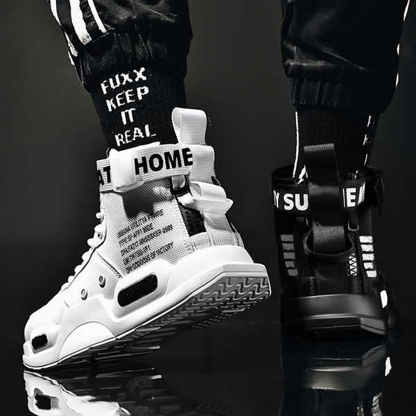 Kareda tallaga meeste tossud - mitu mudelit