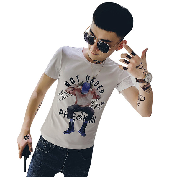 Moodne liibuv aplikatsiooniga T-särk