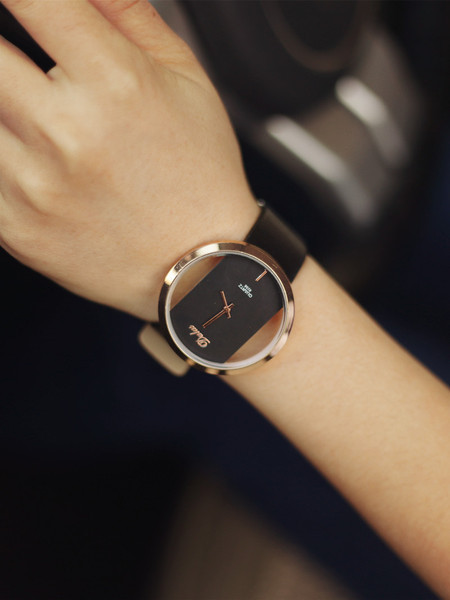 Uue mudeli nahkrihmaga naiste käekell - ümar kuju