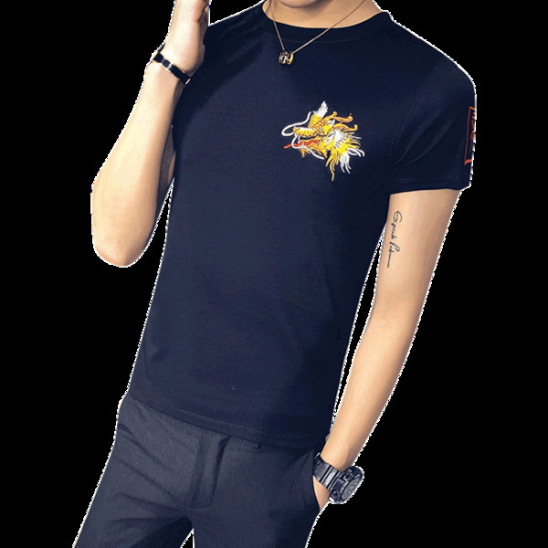 Meeste värvilise tikandiga T-särk