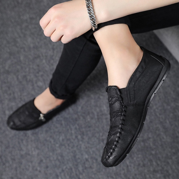 Eko-nahast vabaaja tõmbluku ja lameda tallaga meeste mokassiinid