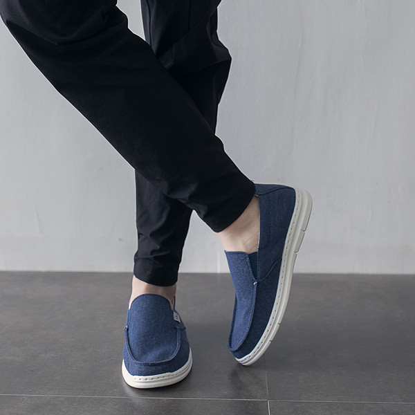 Ανδρικά μοκασίνια σε διάφορα χρώματα με επίπεδη σόλα