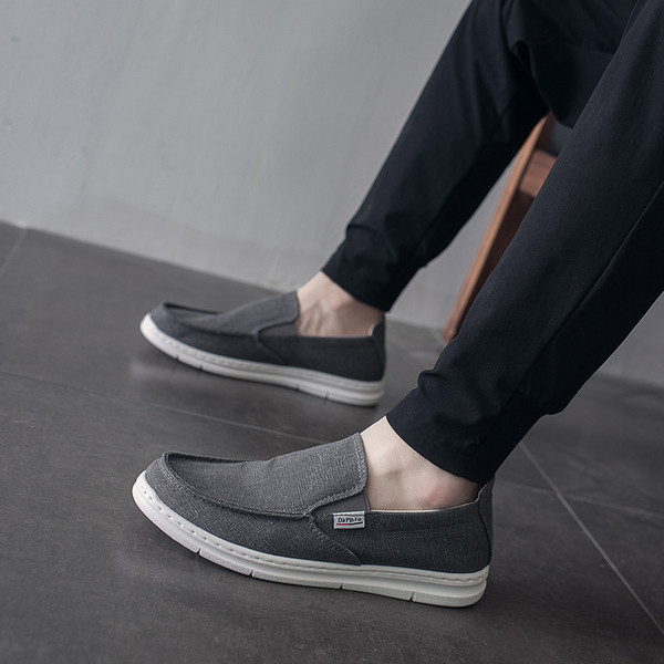 Ανδρικά μοκασίνια σε διάφορα χρώματα με επίπεδη σόλα