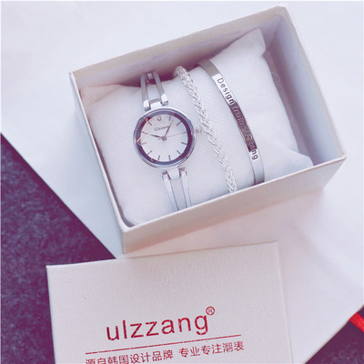 Modern női karóra fém szíjjal - ezüst és arany színben