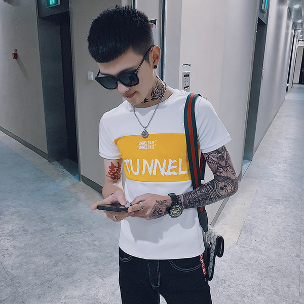 Νέο μοντέλο καλοκαιρινό μπλουζάκι με πολύχρωμο απλικέ στη πλάτη