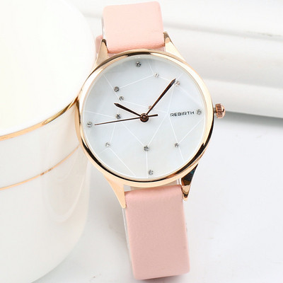 Nahast rihmaga naiste kvartskell