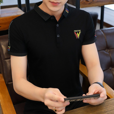 Új modell férfi póló hímzéssel és gombokkal