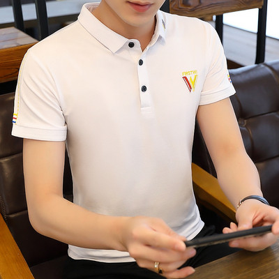 Új modell férfi póló hímzéssel és gombokkal