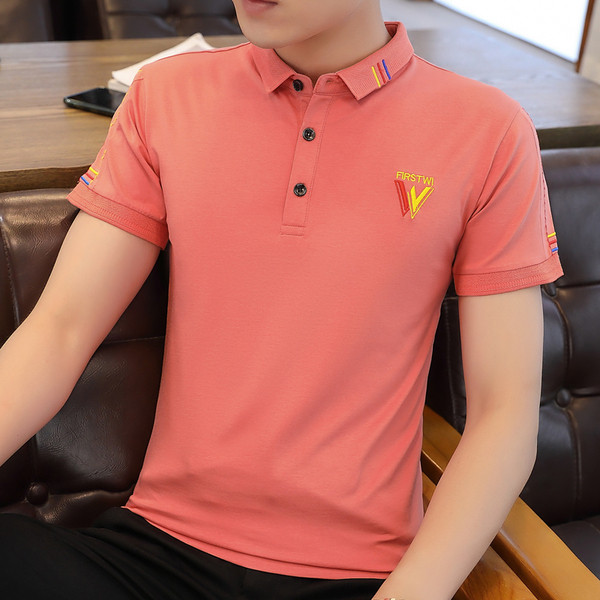 Új modell férfi póló hímzéssel és gombokkal