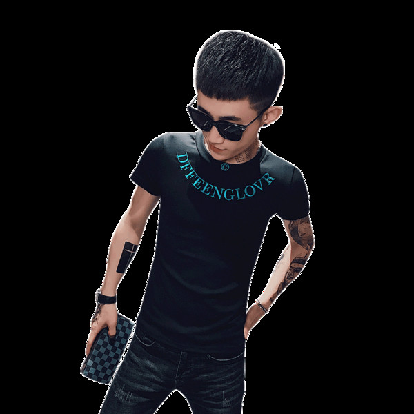 Nyári testhezálló póló hímzéssel