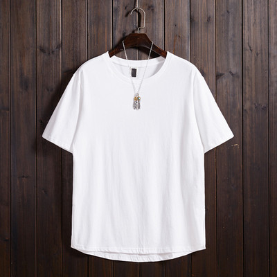 Muška moderna široka majica s prorezima sa strane