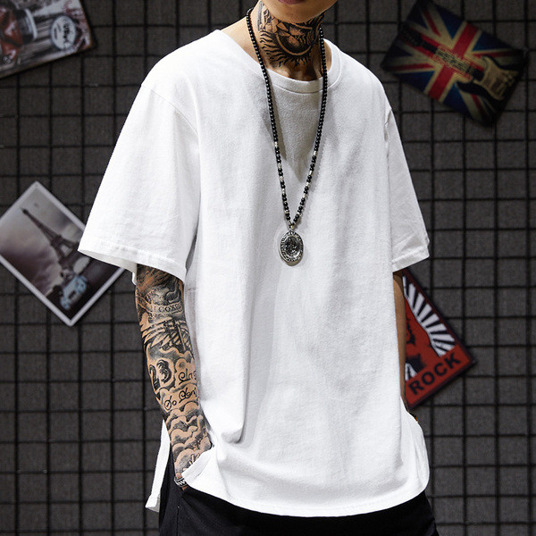 Muška moderna široka majica s prorezima sa strane