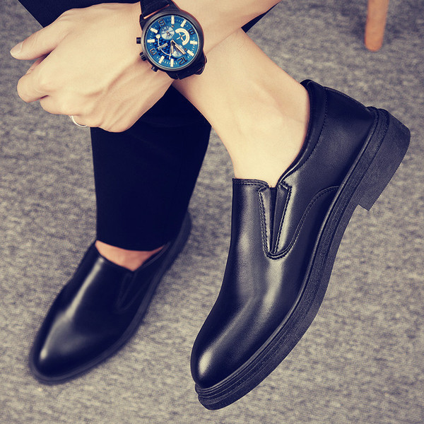 Κομψά ανδρικά έκο δερμάτινα μοκασίνια με επίπεδη σόλα