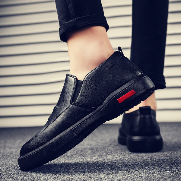 Moodsad lameda tallaga nahast mokassiinid