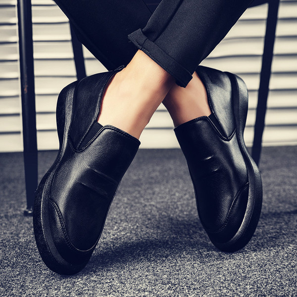 Moodsad lameda tallaga nahast mokassiinid