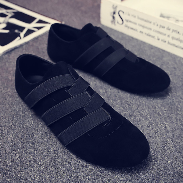 Αναπνεύσιμα ανδρικά μοκασίνια με επίπεδη σόλα και ελαστικά