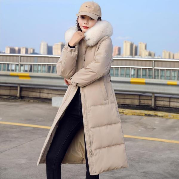 Modern női hosszú téli kabát kapucnival