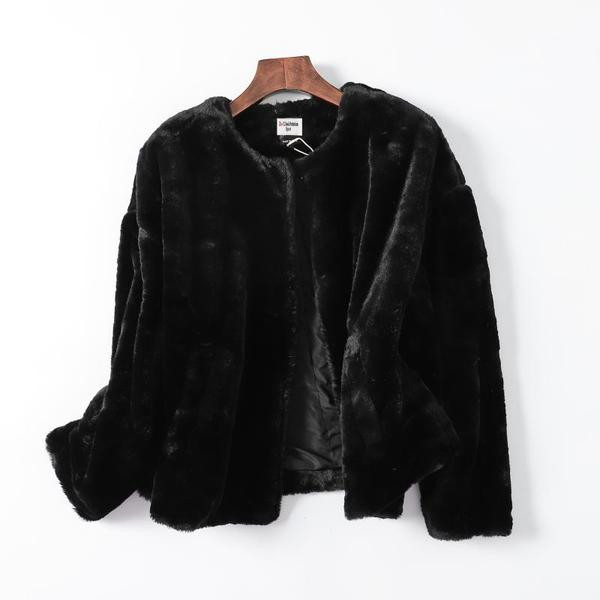 Lühike musta värvi sulejope