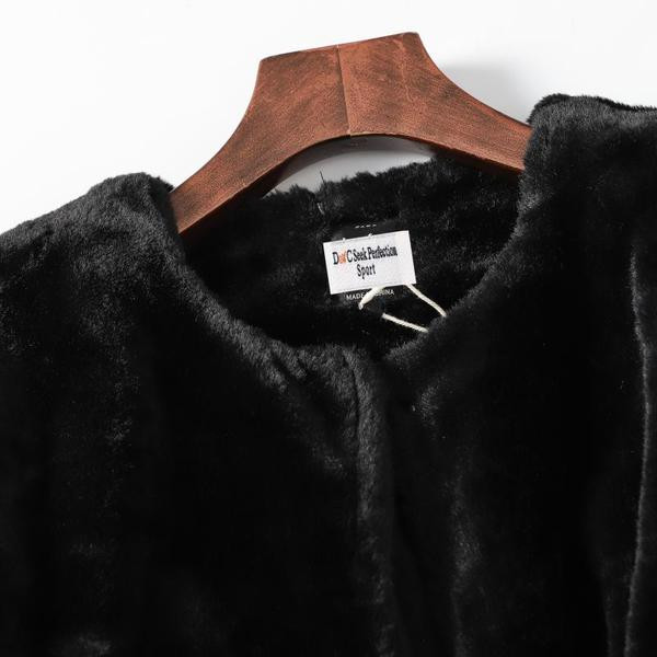 Lühike musta värvi sulejope