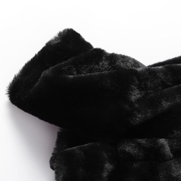 Lühike musta värvi sulejope