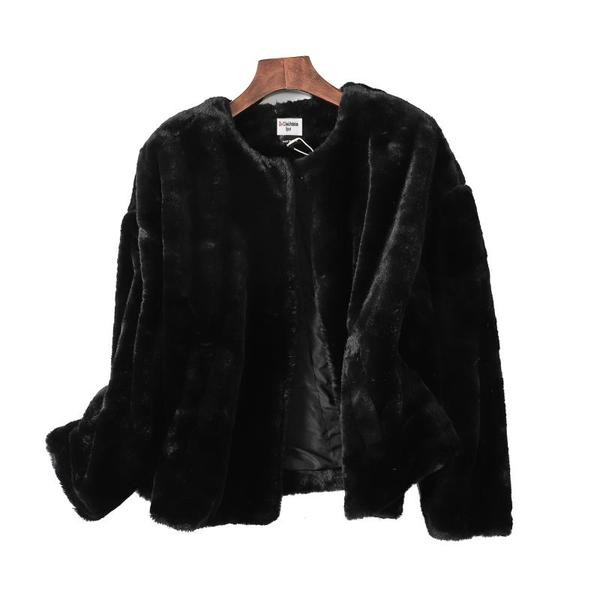 Lühike musta värvi sulejope