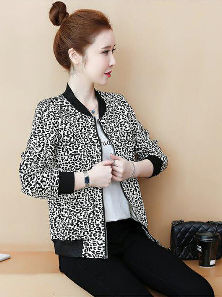 Ovaalse krae ja leopardimustriga naiste sügisjope