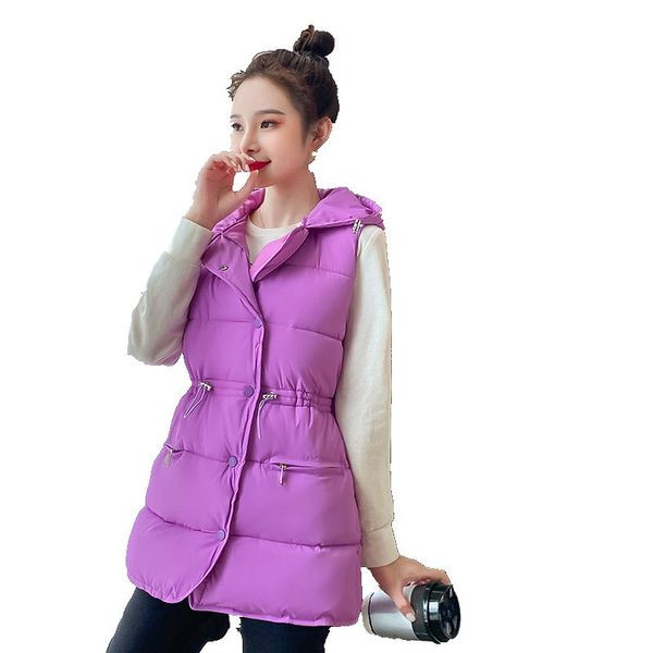 Naiste talvevest lipsudega vöökohal ja kapuutsil