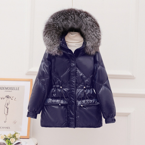 Naiste jope elastse ja kapuutsiga udusulega