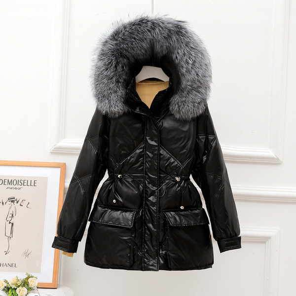 Naiste jope elastse ja kapuutsiga udusulega