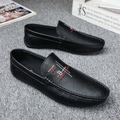 μοντέρνα ανδρικά μοκασίνια με κέντημα και επίπεδη σόλα