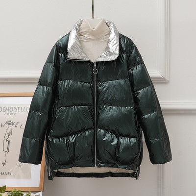 Aszimmetrikus modell női kabát cipzárral és O-alakú gallérral