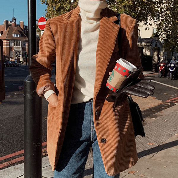 Pikk velvetist mantel koos vööga