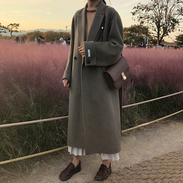 Dugi jesensko-zimski kaput na gumbe