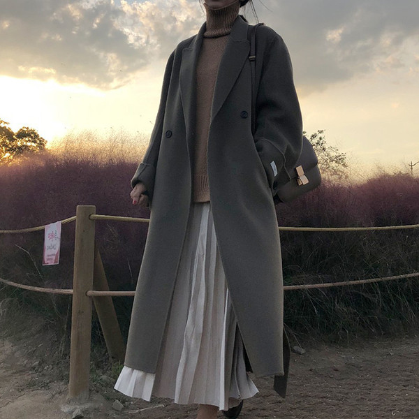 Dugi jesensko-zimski kaput na gumbe