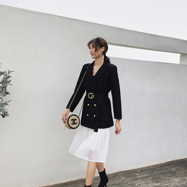 Σλιμ μοντέλο γυναικείο παλτό με κουμπιά και ζώνη