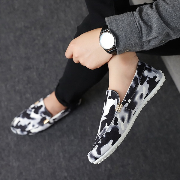 Νέο μοντέλο αναπνεύσιμα ανδρικά μοκασίνια με σχέδιο καμουφλάζ