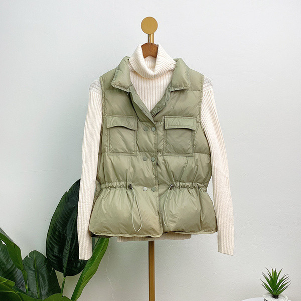 Γυναικείο γιλέκο casual μοντέλο με τσέπες και χαμηλό γιακά