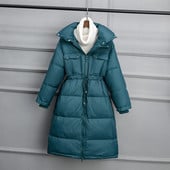 Γυναικείο μπουφάν με ελαστική μέση και τσέπες