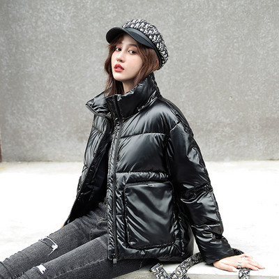 Γυναικείο μοντέρνο χειμερινό μπουφάν με μεγάλες τσέπες