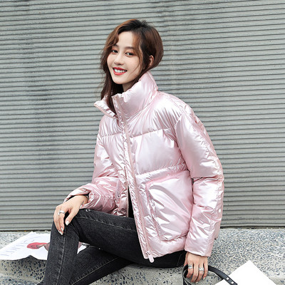 Γυναικείο μοντέρνο χειμερινό μπουφάν με μεγάλες τσέπες