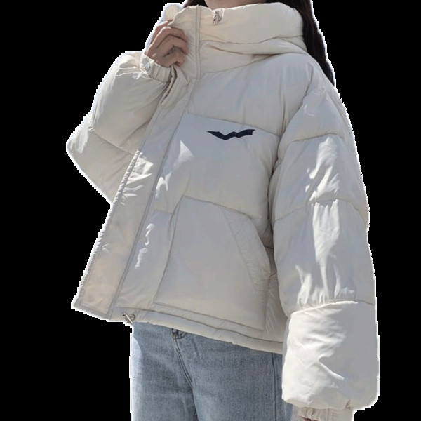 Γυναικείο χειμερινό μπουφάν μοντέλο με κουκούλα και τσέπες