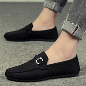 Μοντέρνα αναπνεύσιμα ανδρικά μοκασίνια σουέτ με αγκράφα